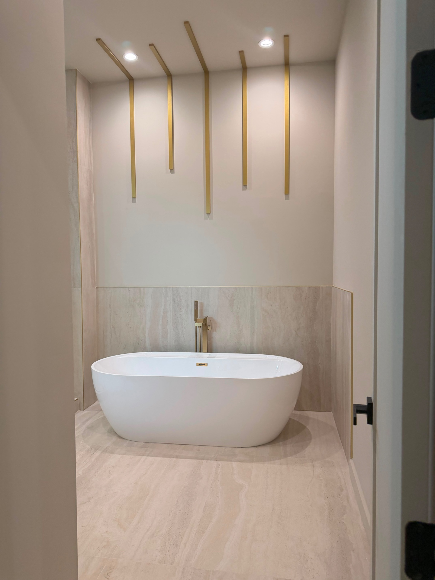 Freestanding Tub Alcove